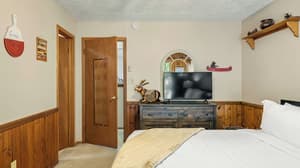 thumbnail: Interior