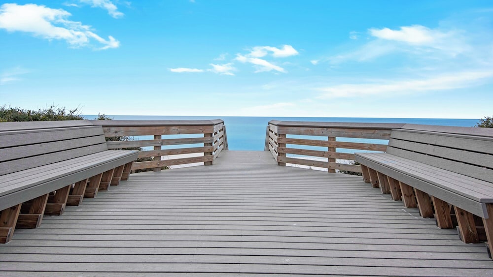 Beach/ocean view