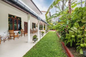 thumbnail: Exterior