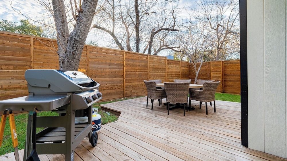 BBQ/picnic area