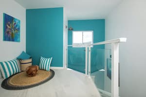 thumbnail: Handrails in hallways