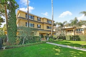 thumbnail: Exterior