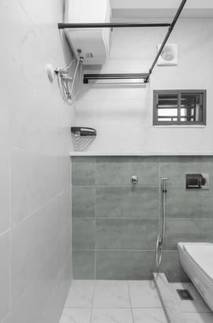 thumbnail: Portable bathtub seat