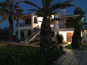 thumbnail: Exterior