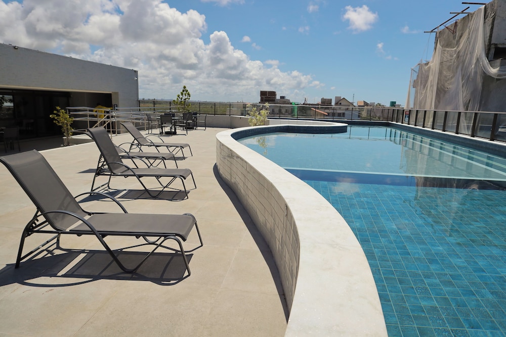 Rooftop pool