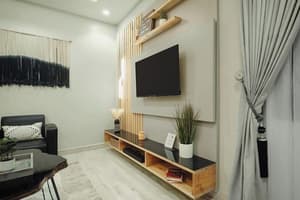 thumbnail: Interior detail