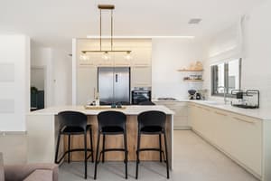 thumbnail: Interior