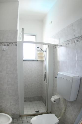 249156362.jpg