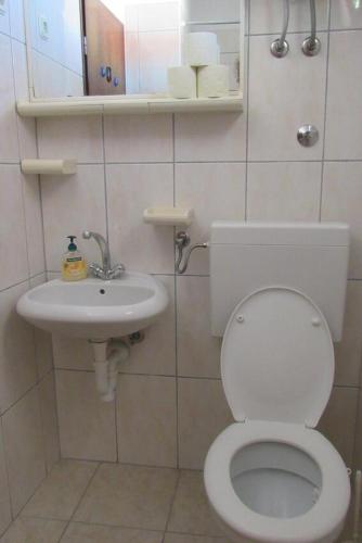 299097034.jpg
