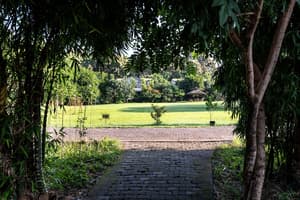 thumbnail: Property grounds