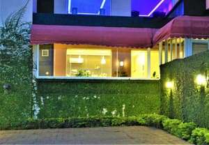 thumbnail: Exterior