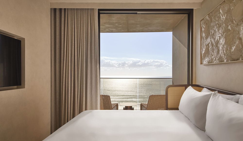 Beach/ocean view