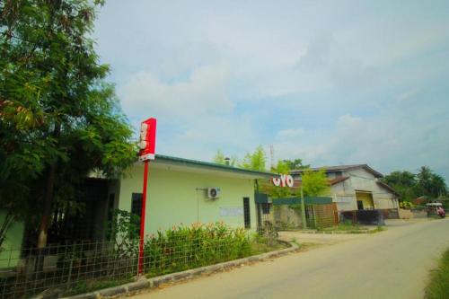 571099585.jpg