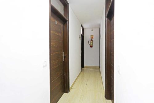 703677626.jpg