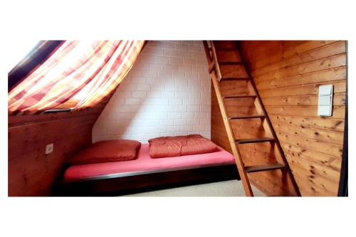 825936193.jpg