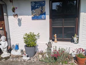 thumbnail: 702358466.jpg