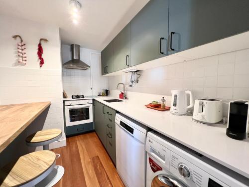349798112.jpg