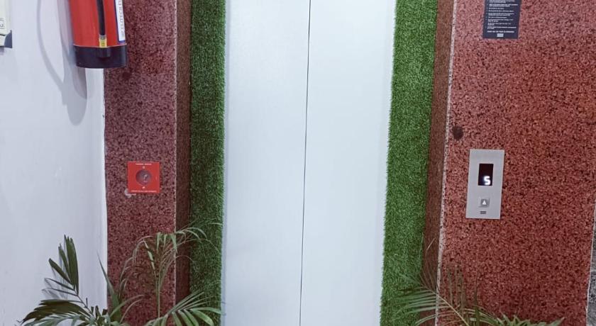653925439.jpg