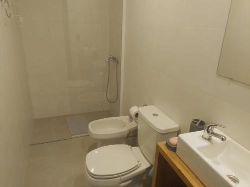 608284470.jpg
