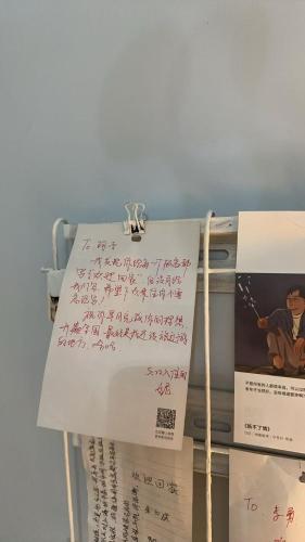 641359933.jpg