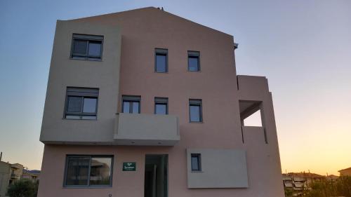 589711644.jpg