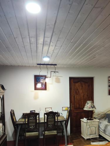 610633371.jpg