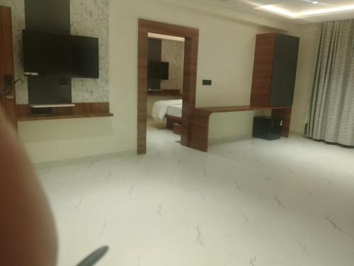 613094080.jpg