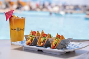 thumbnail: Poolside bar