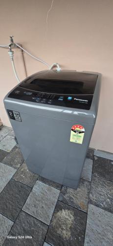 651031945.jpg