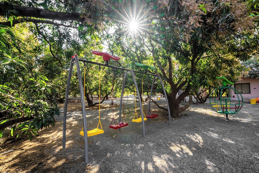 Children's play area - outdoor