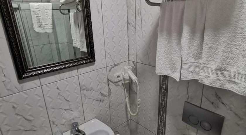 340164695.jpg