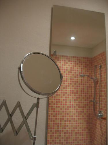 64977730.jpg