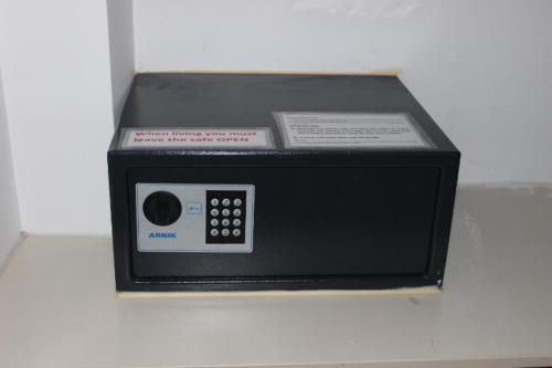 70529100.jpg
