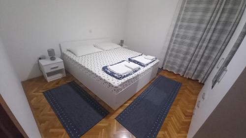 813865144.jpg
