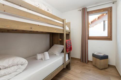 866356675.jpg