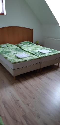 299162161.jpg