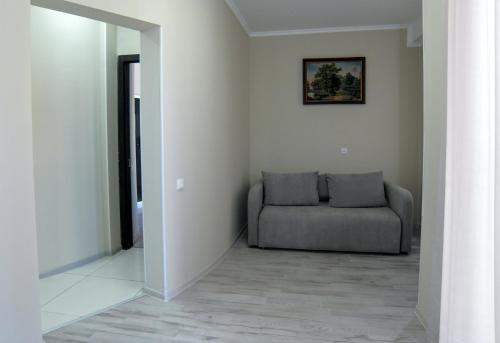 880194775.jpg