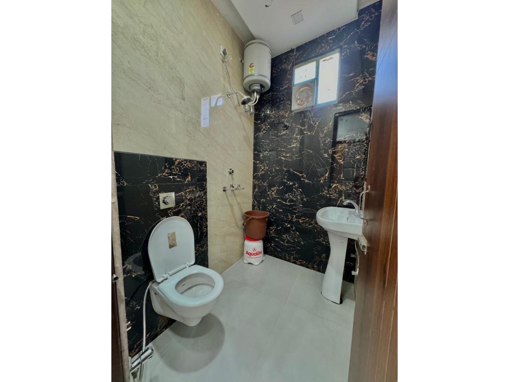 90acd50cb41339ba2d2302d1328bd8ec.jpg