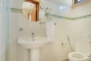 thumbnail: Bathroom