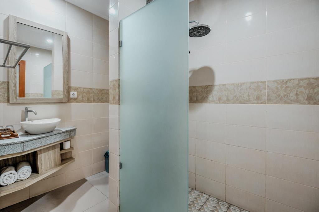 17ff1845b31aa685cac218e2d6631edf.jpg