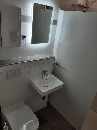 680411893.jpg