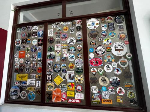 864843557.jpg