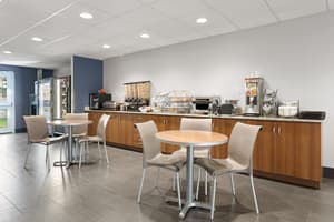 thumbnail: Breakfast area