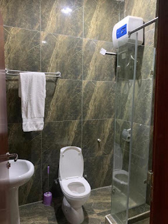 c66cb0825060ba66fc774e604cb2ac8c.jpg
