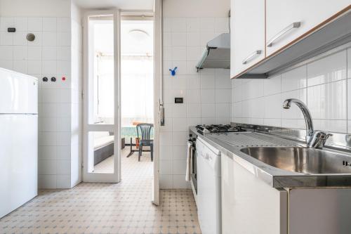853347504.jpg