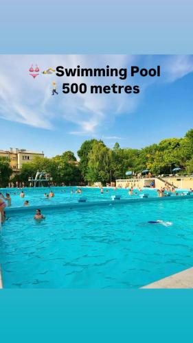 697689750.jpg