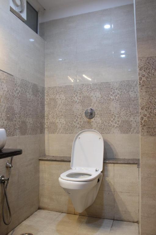8cbeec6f482baf4d18e291e9453dd038.jpg