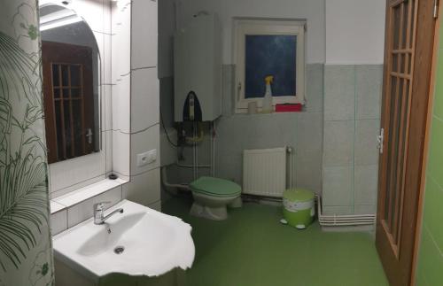 546795732.jpg