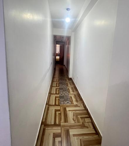 845604743.jpg