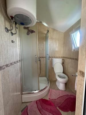 thumbnail: 853908117.jpg